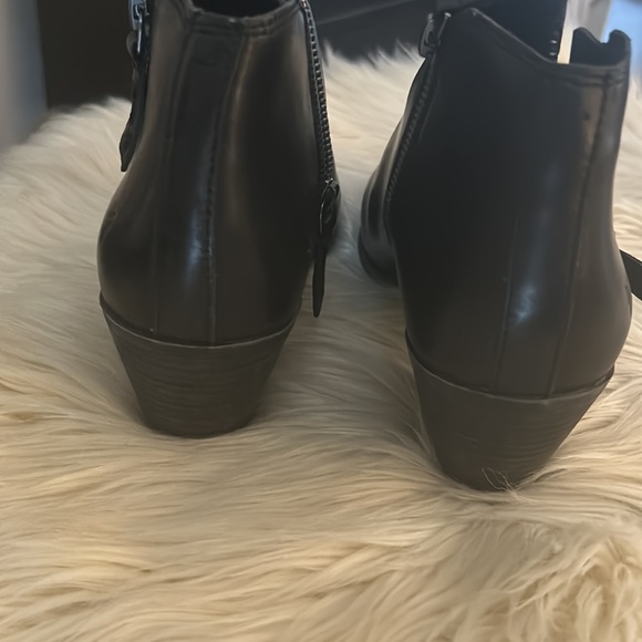 Frye Judith Black Leather Zip Booties women’s 8.5 - Picture 5 of 5